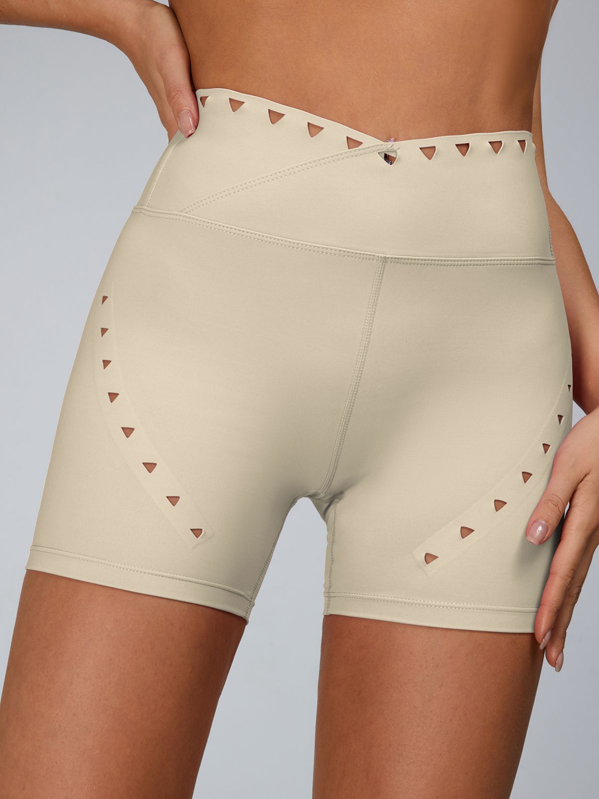 ZASUWA Female Cutout V Shape Waist Spandex Gym Booty Shorts